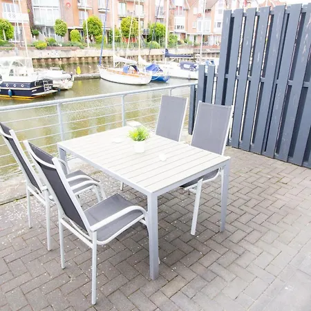 Vakantiehuis Marina 24-a *